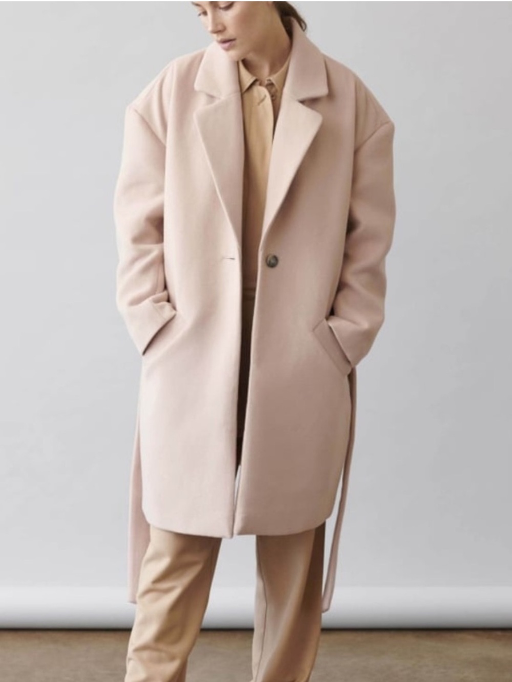 Elizabeth and James Women’s Minimalist Waist Tie Tan Coat | Size Large